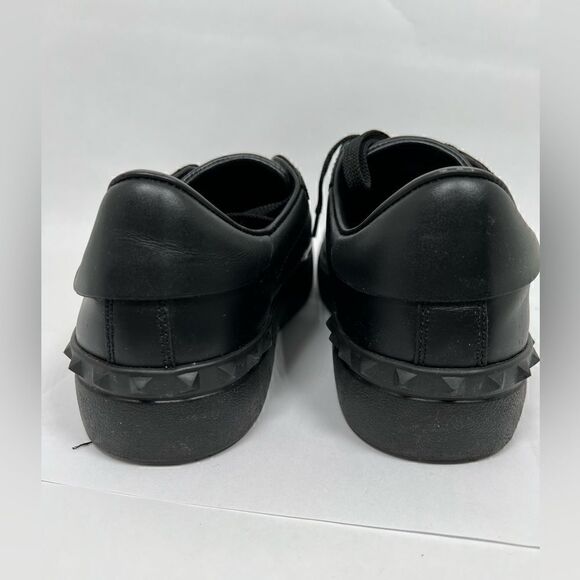 Size 11 - Valentino Garavani Rockstud Black - Picture 4 of 9